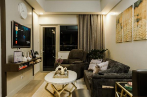Le Martell 1BR Condo Unit - Infinity Pool & Gym Access with 360 City View